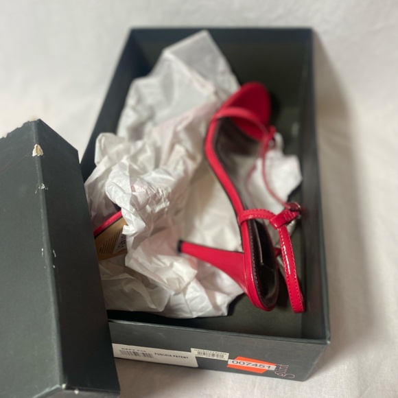 Glint Hot Pink Strap Sandal heel. Patent leather. - Picture 2 of 6